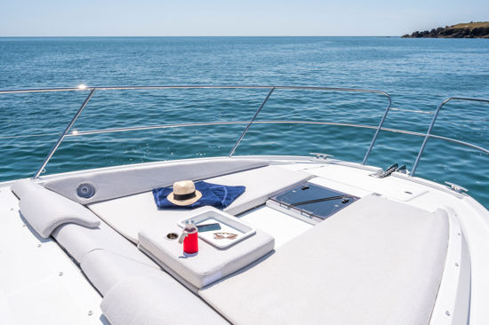 Gran Turismo 36 IB sunbathing lounge on the bow