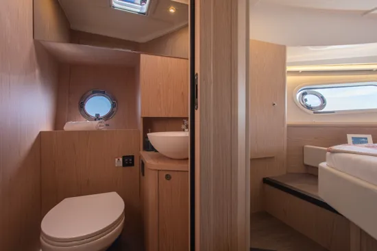 Swift Trawler 41 master kabina wc 