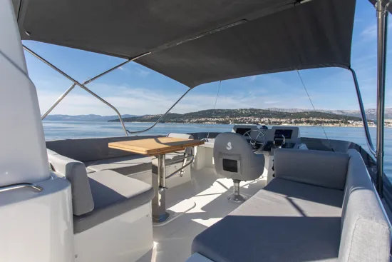 BENETEAU SWIFT TRAWLER 41 FLY
