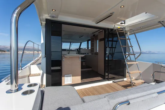 BENETEAU SWIFT TRAWLER 41 FLY