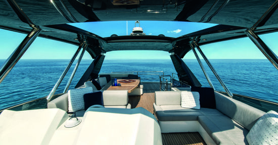 MCY 66 - flybridge 360° pogled