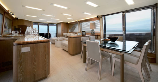 MCY 86 salon dining area