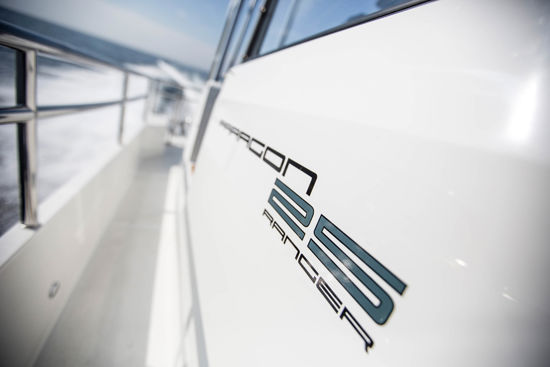 paragon-yachts-25-open-logo-sticker