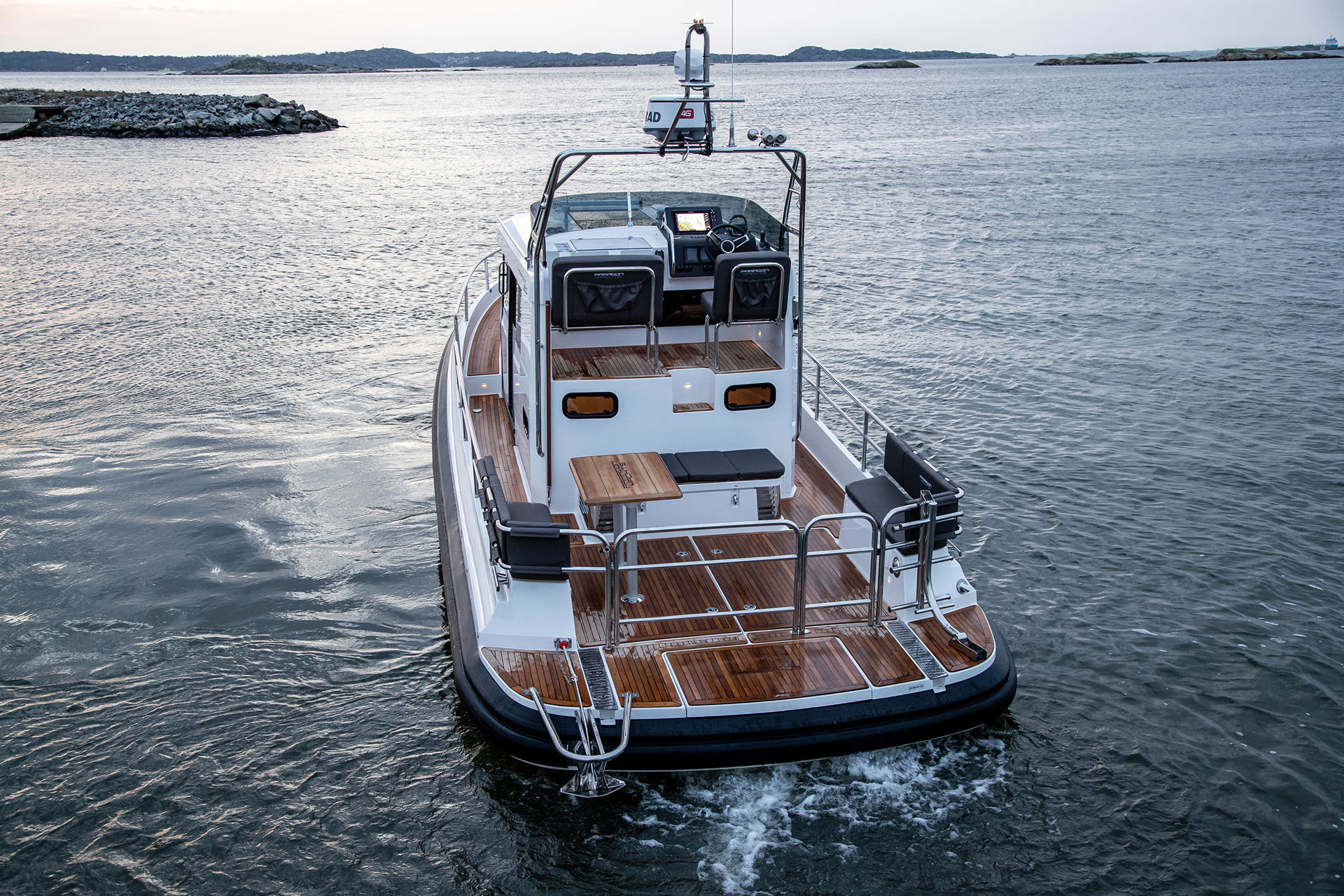 PARAGON YACHTS 31  Flybridge