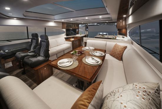 riviera-sport-yacht-6000-saloon-interior