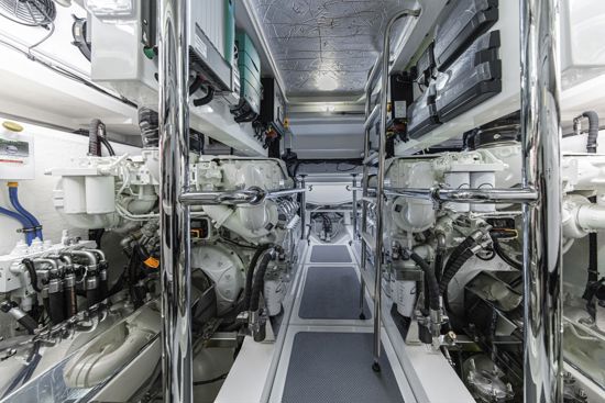 riviera-SUV-645-engine-room