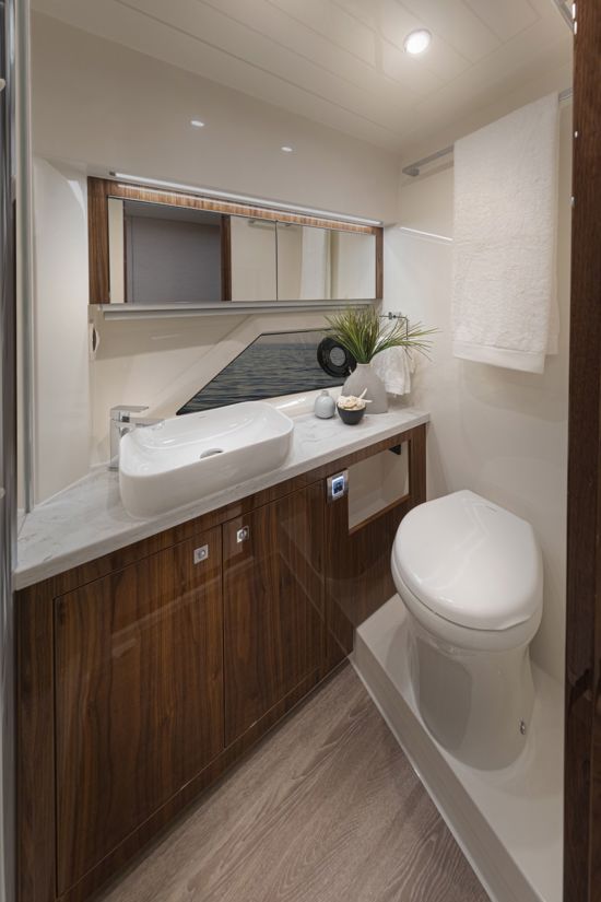 bathroom-in-the-riviera-SUV-505-master-stateroom