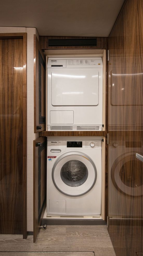 riviera-SUV-505-laundry-room