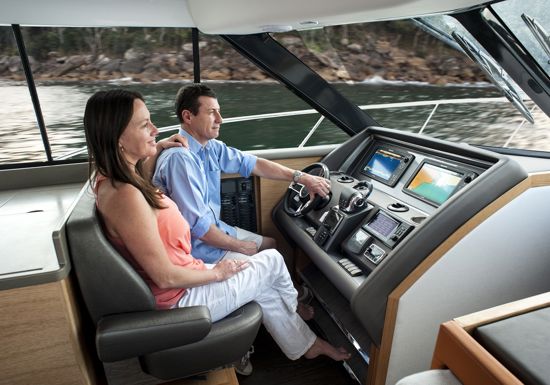 navigating-SUV-445-from-the-helm