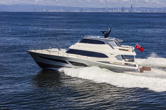 78-motor-yacht-port-side-view