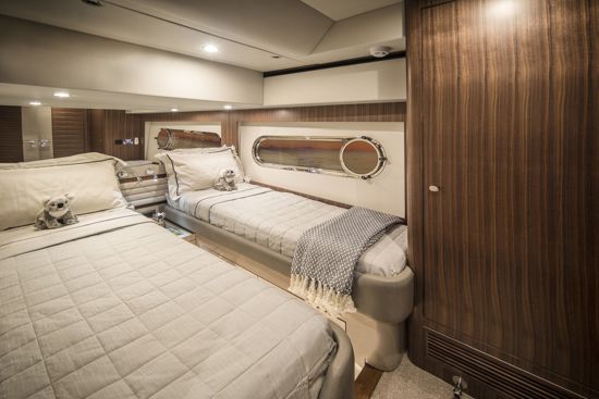 belize-sedan-66-port-stateroom-with-separate-beds
