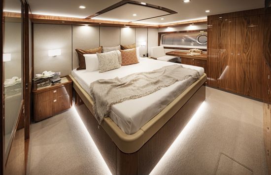 luxurious-master-cabin-on-board-sports-motor-yacht-68