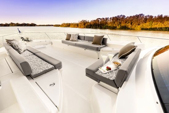 exterior-of-the-foredeck-on-board-sports-motor-yacht-68