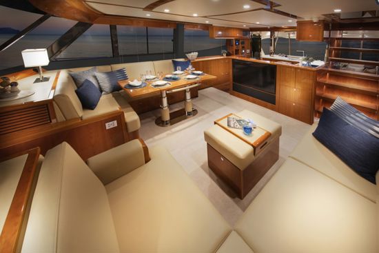 saloon-layout-of-the-sports-motor-yacht-68