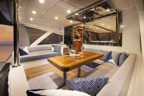 riviera-sports-motor-yacht-64-mezzanine