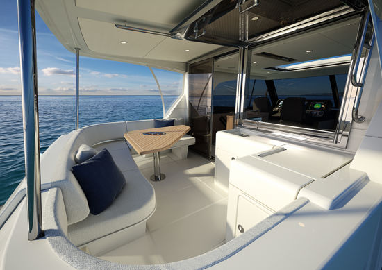 flybridge-sofa-and-wet-bar-on-the-riviera-sports-motor-yacht-58