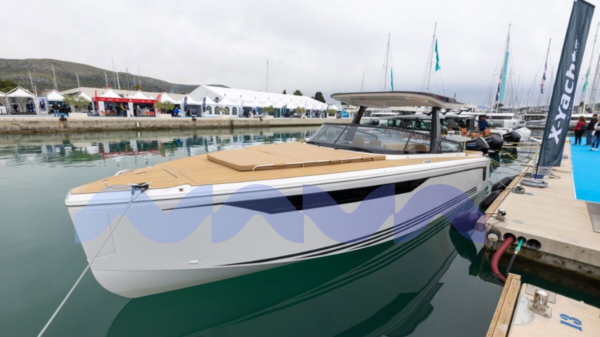 X-YACHTS X-POWER 33C 