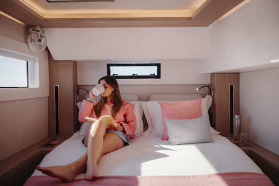lagoon-46-iconic-relaxation-moments-in-cabin