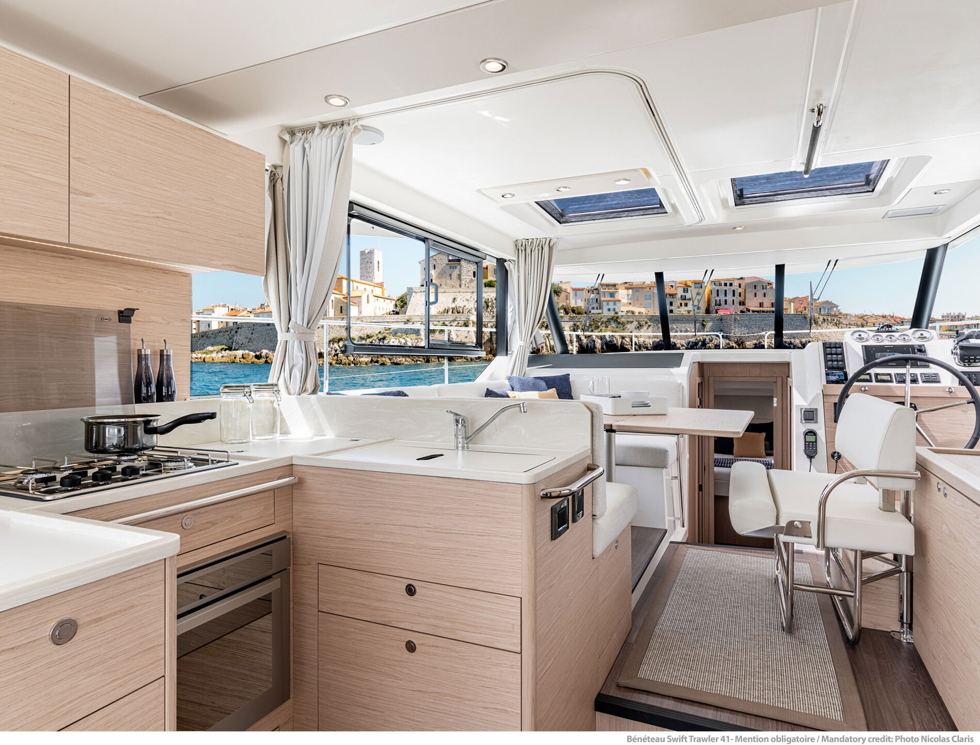 BENETEAU SWIFT TRAWLER 41 FLY