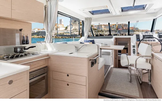 BENETEAU SWIFT TRAWLER 41 FLY