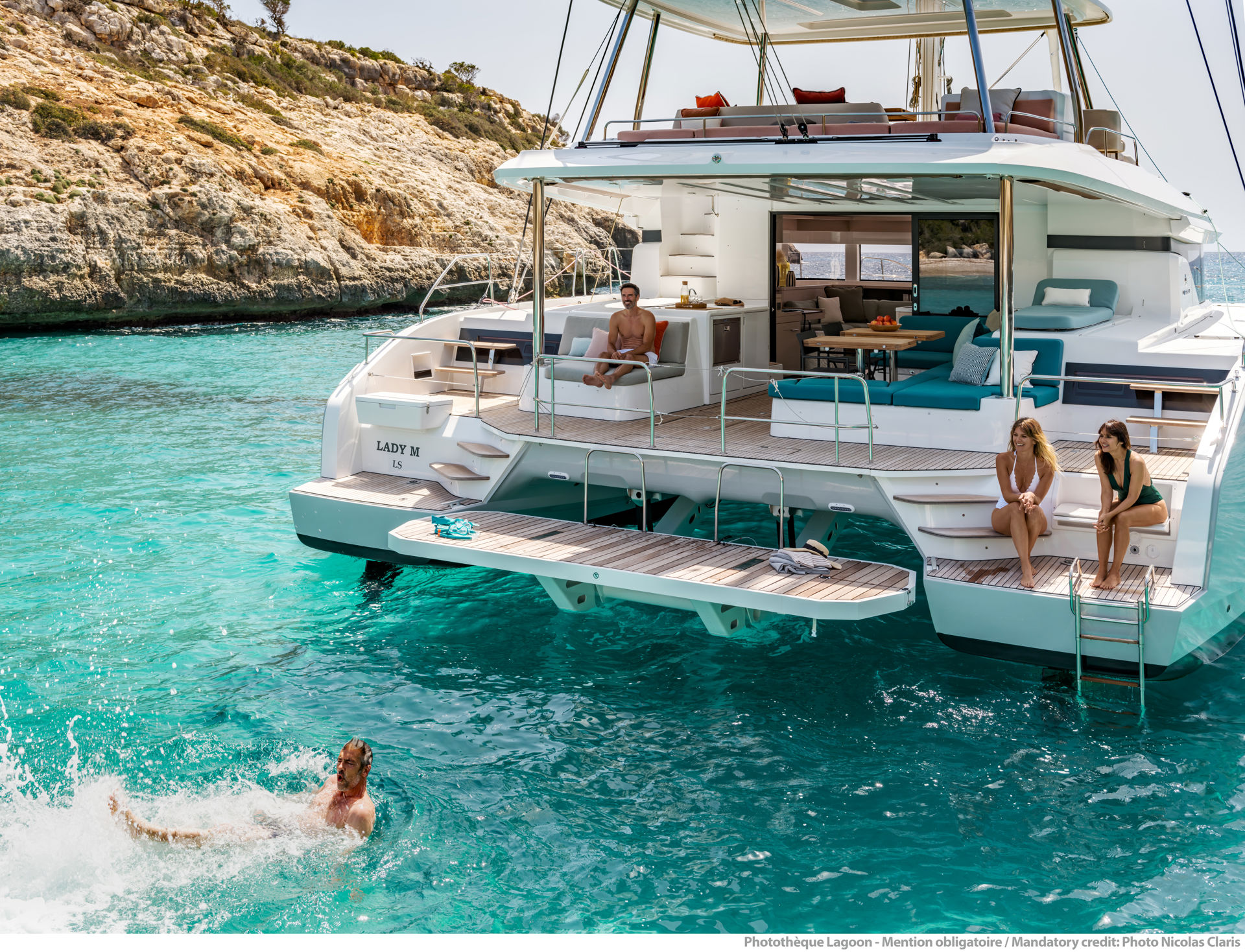 LAGOON 55