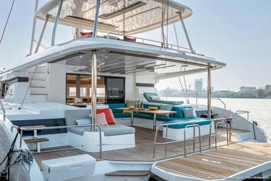 LAGOON 55
