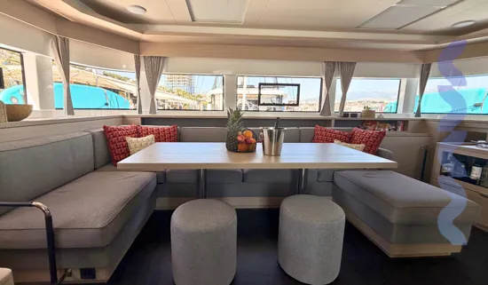 LAGOON 55