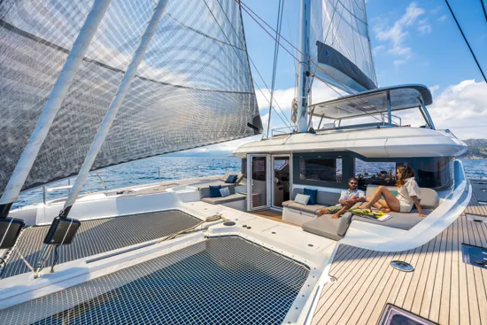 LAGOON 60