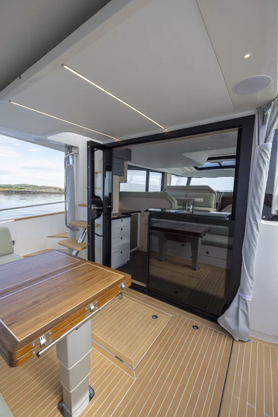 NIMBUS  495 FLYBRIDGE