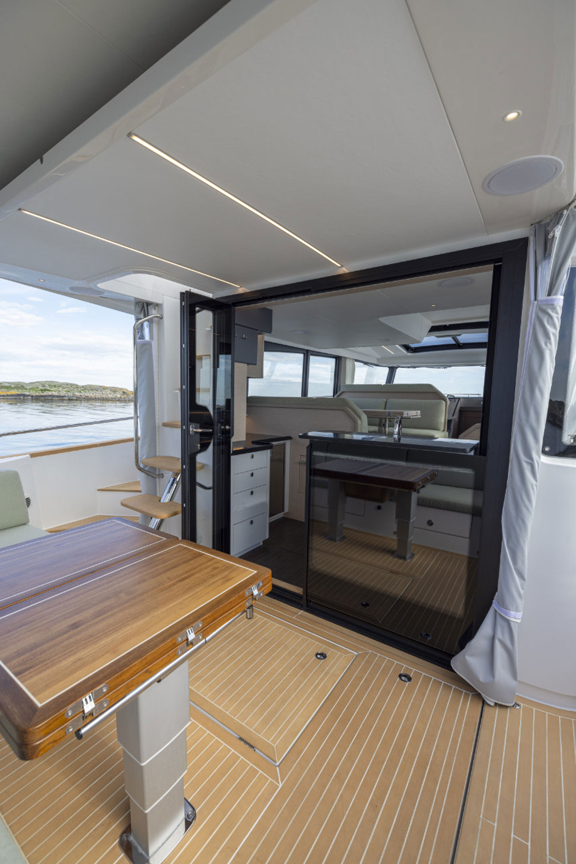 NIMBUS  495 FLYBRIDGE