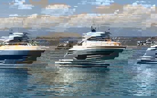 RIVIERA SPORT YACHT 4600 PLATINUM EDITION