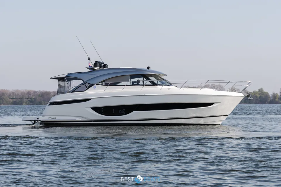 RIVIERA SPORT YACHT 4600 PLATINUM EDITION 