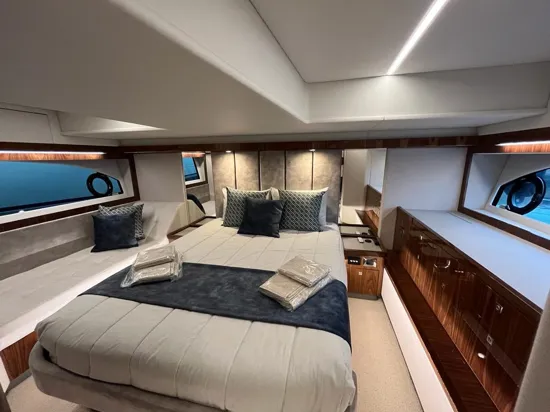 RIVIERA SPORTS MOTOR YACHT 50 