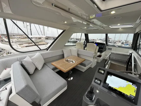 RIVIERA SPORTS MOTOR YACHT 50 