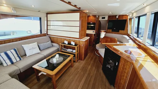 RIVIERA SPORTS MOTOR YACHT 58