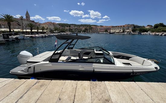 SEA RAY SUNSPORT  230 OB 