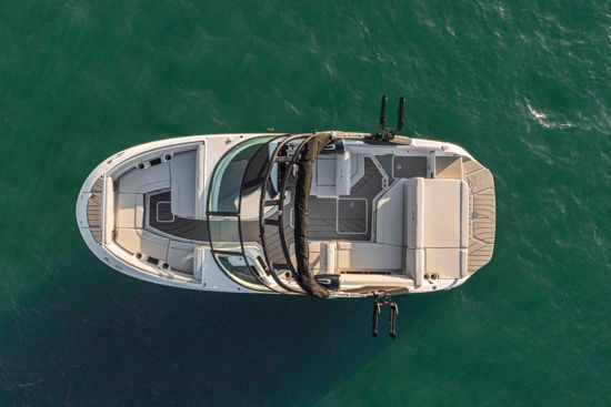 Sea Ray SDX 230 SURF - aerial overhead