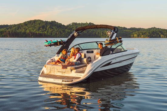 Sea Ray SDX 230 SURF starboard profile