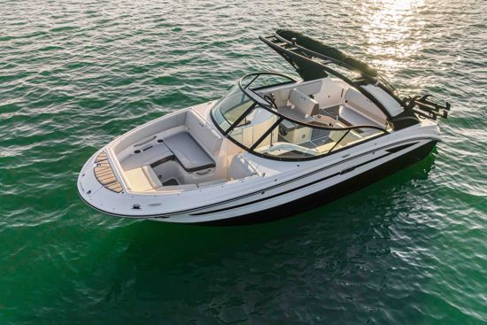 Sea Ray SDX 230 SURF - aerial view