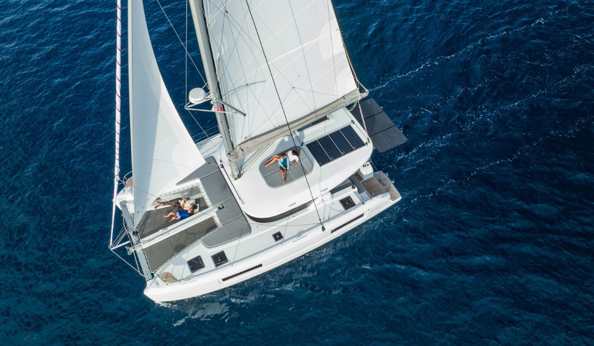 LAGOON 38 