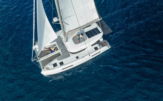 LAGOON 38