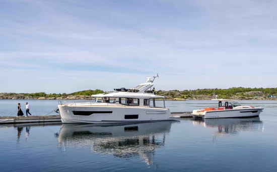 NIMBUS 495 FLYBRIDGE