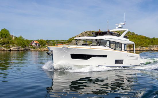 NIMBUS  495 FLYBRIDGE