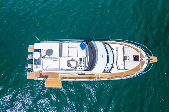 BENETEAU ANTARES OUTBOARD 11 FLY