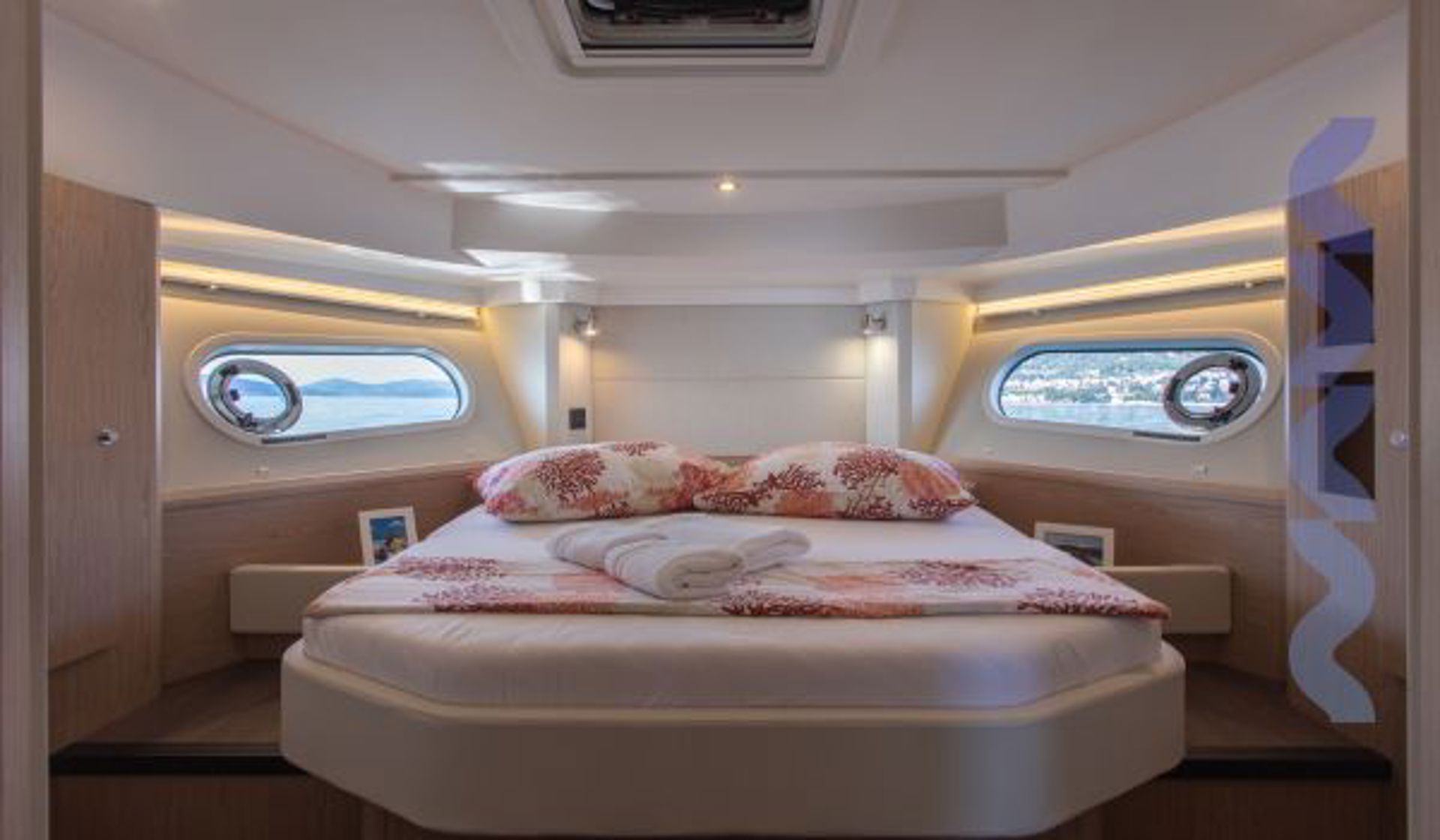 BENETEAU SWIFT TRAWLER 41 FLY