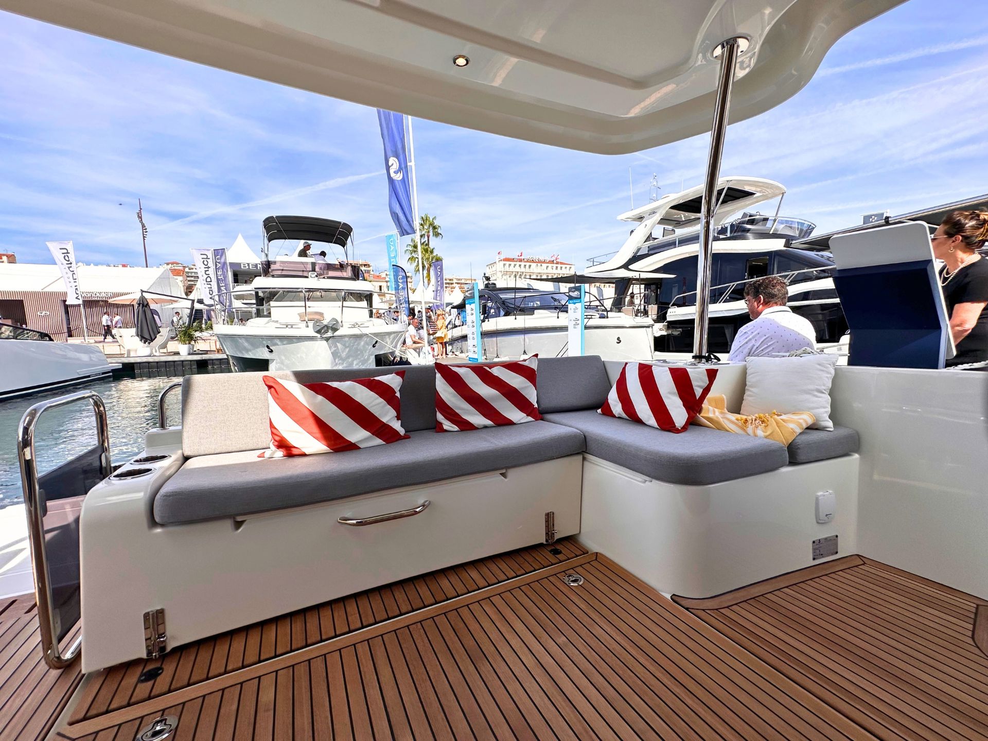 BENETEAU SWIFT TRAWLER 41 FLY