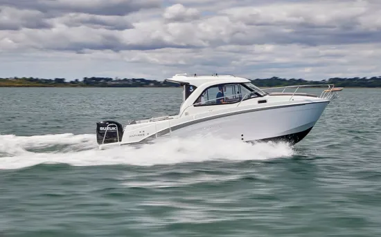 BENETEAU ANTARES OUTBOARD 7 