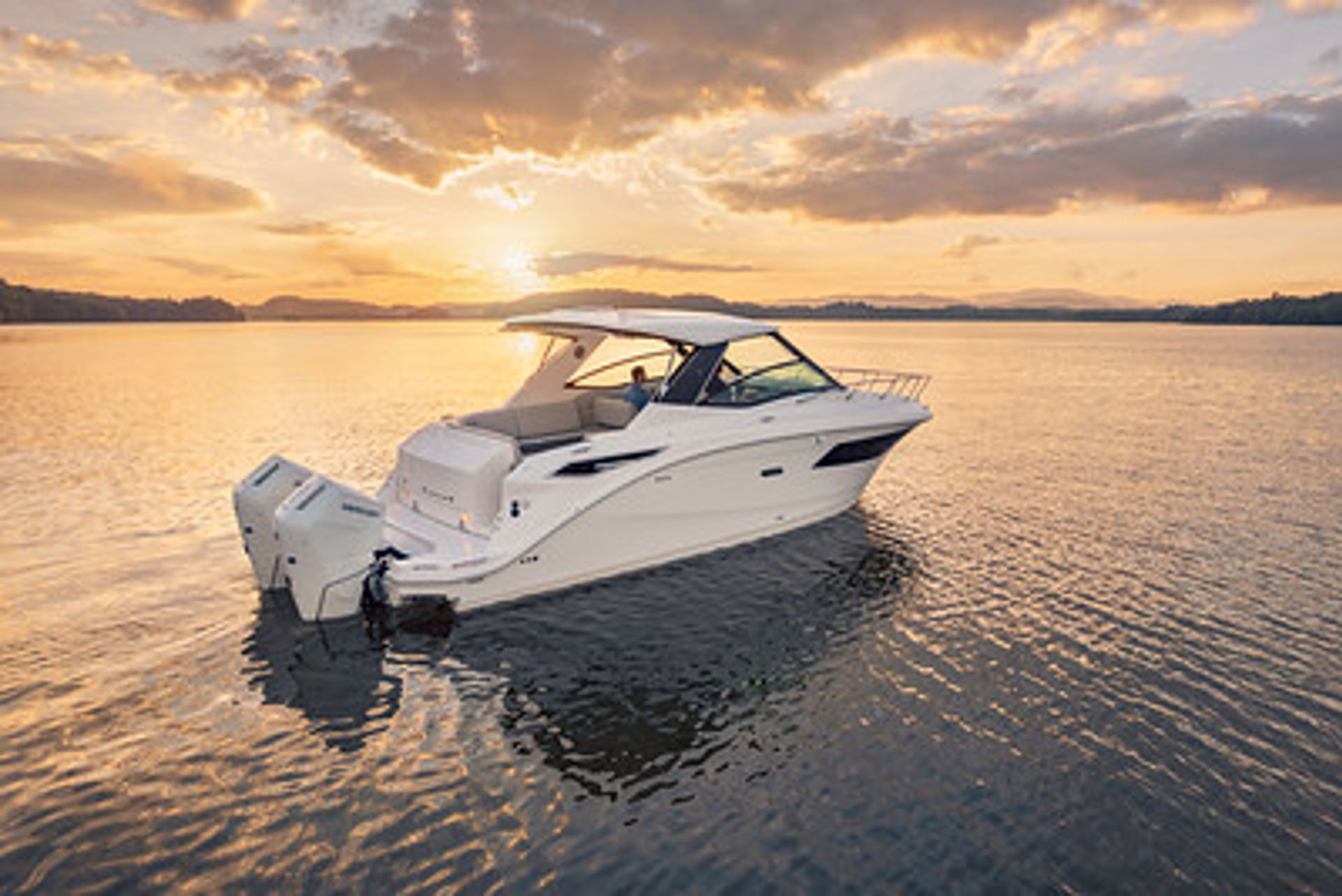 SEA RAY SUNDANCER  320 OB 