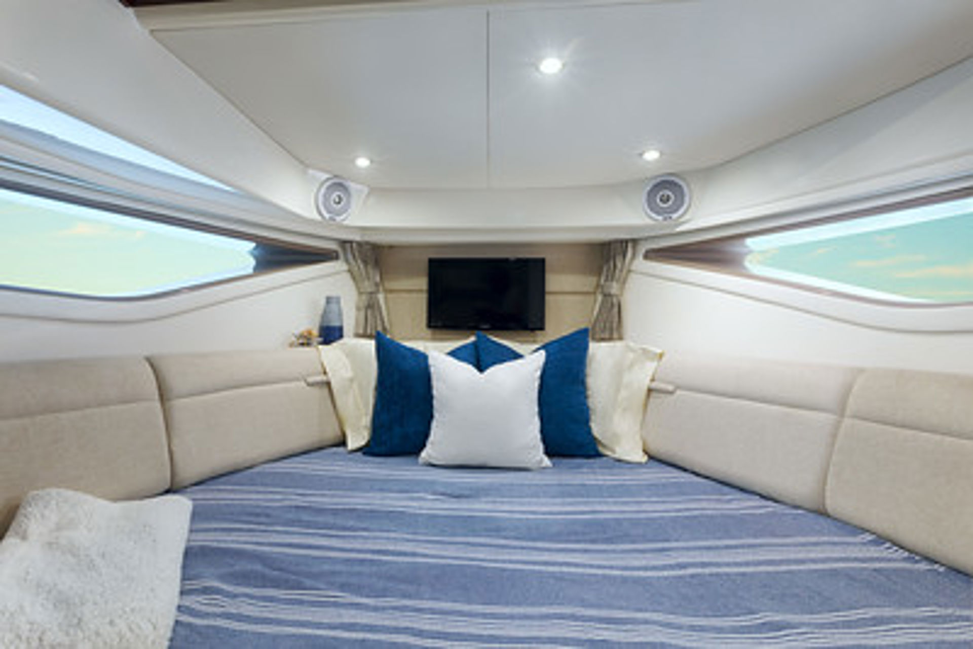 SEA RAY SUNDANCER  320 OB 