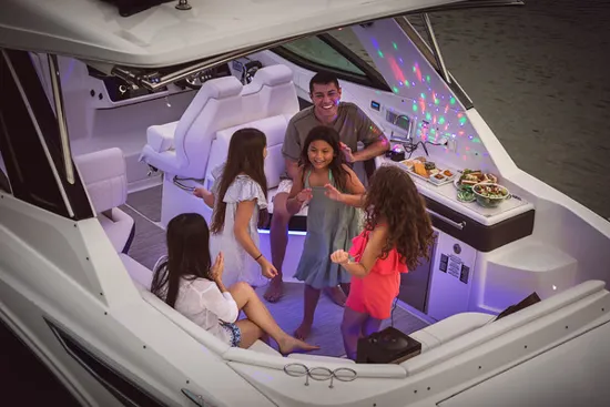 SEA RAY SUNDANCER  320 OB 
